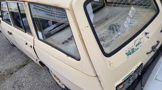 Wartburg 1986 351 station wagon-thumb-12