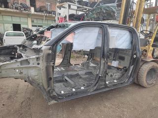 TOYOTA HILUX OYPANOΣ 4ΠΟΡΤΟΣ  2022  ΜΕ ΚΟΛΩΝΕΣ-thumb-3