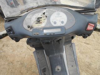 PIAGGIO SUPER HEXAGON 125 GTX -thumb-3