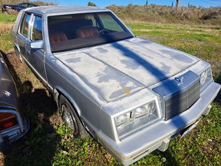 Chrysler New Yorker  '83