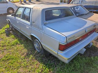 Chrysler New Yorker  '83-thumb-2