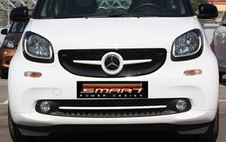 Επιπρόσθετη μάσκα άσπρη για Smart fortwo coupe & cabrio W 453 με γνήσιο σήμα Mercedes