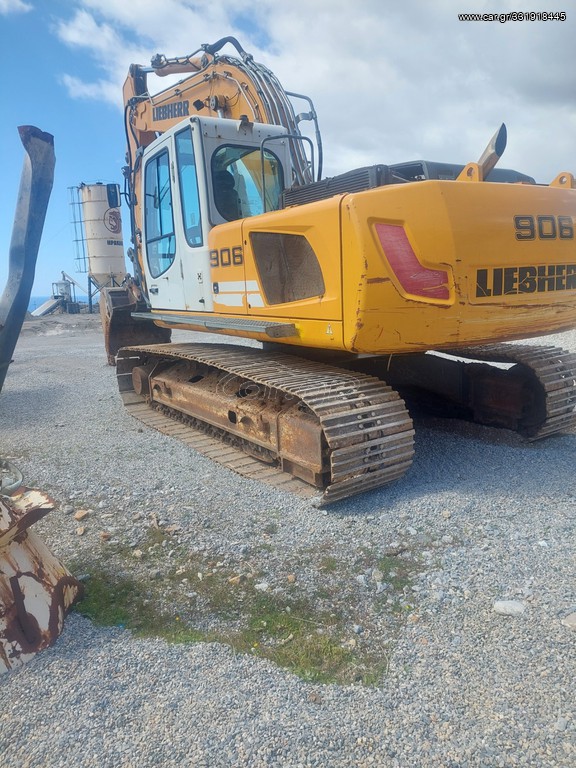 Εκσκαφέας Με Ερπύστριες Liebherr 2012 R 906C