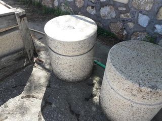 Γρανιτένιο Σκαμπό κήπου-thumb-1