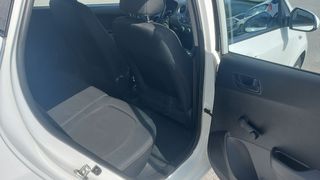 Hyundai i 10 2018-thumb-7