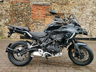 Benelli TRK 502 2026-thumb-3