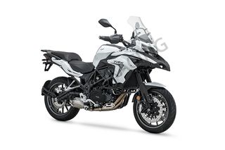 Benelli TRK 502 2026-thumb-1
