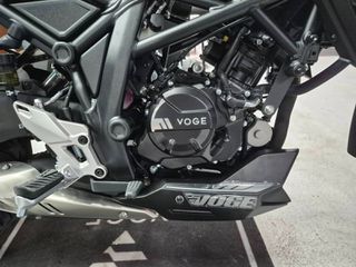 Voge R125S 2027 125 S ΔΩΡΑ Η ΕΚΠΤΩΣΗ !!!-thumb-9