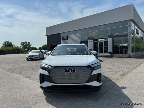 Audi Q4 2025 E TRON 45 BUSINESS