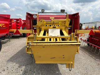 Πρέσες New Holland 1991 D1000-thumb-2