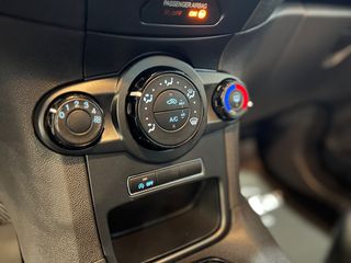 Ford Fiesta 2016 EURO 6 TURBO DIESEL-thumb-40