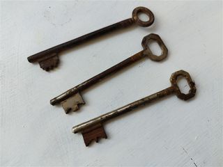 Vintage τρία μεγάλα κλειδιά πόρτας