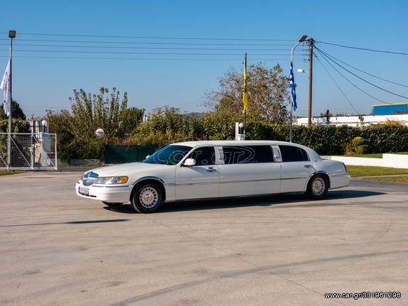 Lincoln Town Car 2005