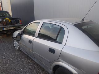 Opel Astra 2004-thumb-3