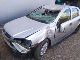 Opel Astra 2004-thumb-12