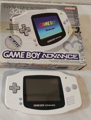 Game Boy advance white ΣΤΟ ΚΟΥΤΙ ΤΟΥ, κομπλε, αριστη κατασταση, για συλλεκτη