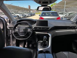 Peugeot 5008 2018 1.5 BlueHDi 130 Allure-thumb-9