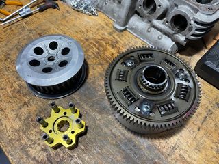 ΚΑΜΠΑΝΑ BILLET ΓΙΑ SUZUKI GSXR GSX-R HAYABUSA 1300 GEN2 ΚΟΜΠΛΕ ΜΕ ΔΑΧΤΥΛΙΔΙ BROCKS ΜΕ ΧΤΕΝΙ ΚΑΙ ΚΑΠΑΚΙ ΣΑΝ ΚΑΙΝΟΥΡΓΙΑ -thumb-3