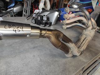 HONDA CBR 954 ΛΑΙΜΟΣ ΕΞΑΤΜΙΣΗΣ 