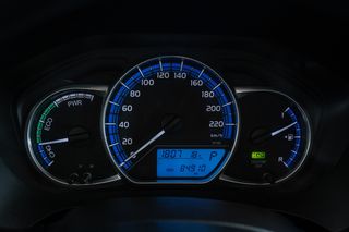 Toyota Yaris 2016 ΑΥΤΟΜΑΤΟ ΥΒΡΙΔΙΚΟ ΒΕΝΖΙΝΗ-thumb-10