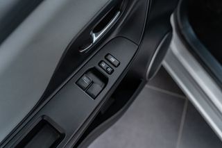 Toyota Yaris 2016 ΑΥΤΟΜΑΤΟ ΥΒΡΙΔΙΚΟ ΒΕΝΖΙΝΗ-thumb-14