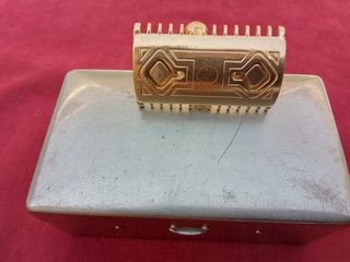 Vintage safety razor-thumb-53