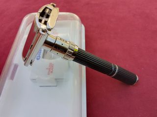 Vintage safety razor-thumb-55