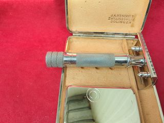 Vintage safety razor-thumb-88