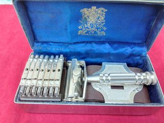 Vintage safety razor-thumb-81
