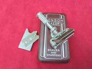 Vintage safety razor-thumb-83
