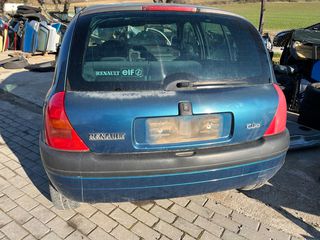 Renault Clio 2001-thumb-2