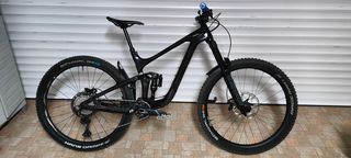 Giant '21 Reign advance pro (carbon) 