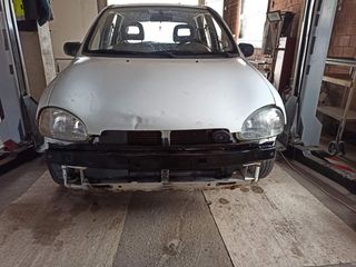 Opel Corsa B 1400i  93-97