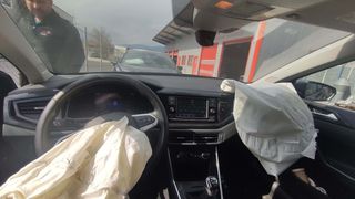 Volkswagen Polo 2022-thumb-6