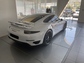 Porsche 991 2015 turbo s-thumb-1