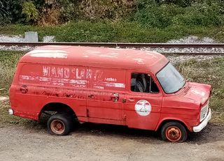 Ford Transit 1972-thumb-5