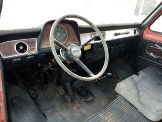 Ford Transit 1972-thumb-13