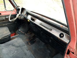 Ford Transit 1972-thumb-14