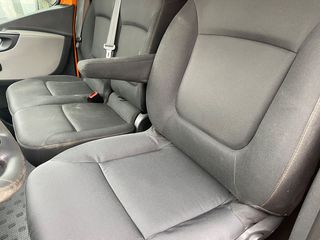 Renault Trafic 2018-thumb-11