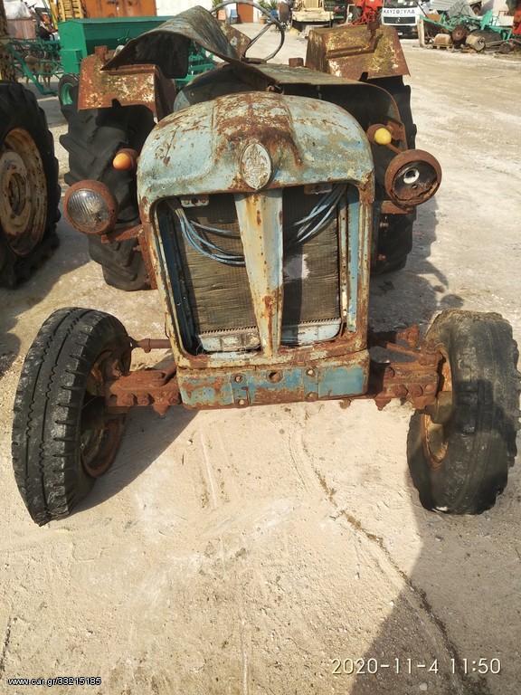 Τρακτέρ Ford 1975
