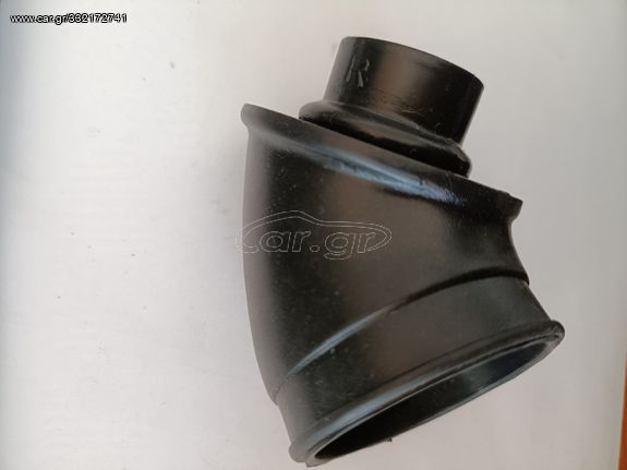 16,4b  DUCT 4 YAMAHA FZR600