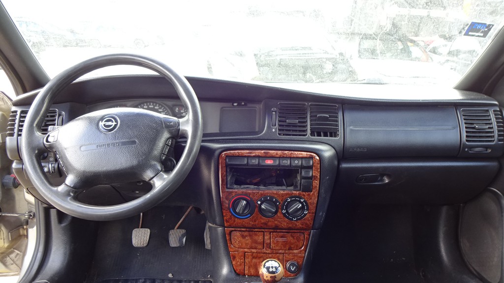 Ταμπλό Opel Vectra B '98 Προσφορά