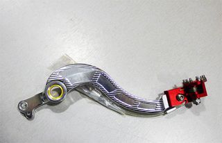 Motrix πετάλ πίσω φρένου κόκκινο MO-FBH-541-RD Suzuki RMZ 250 2007-2016, RMZ 450 2005-2007
