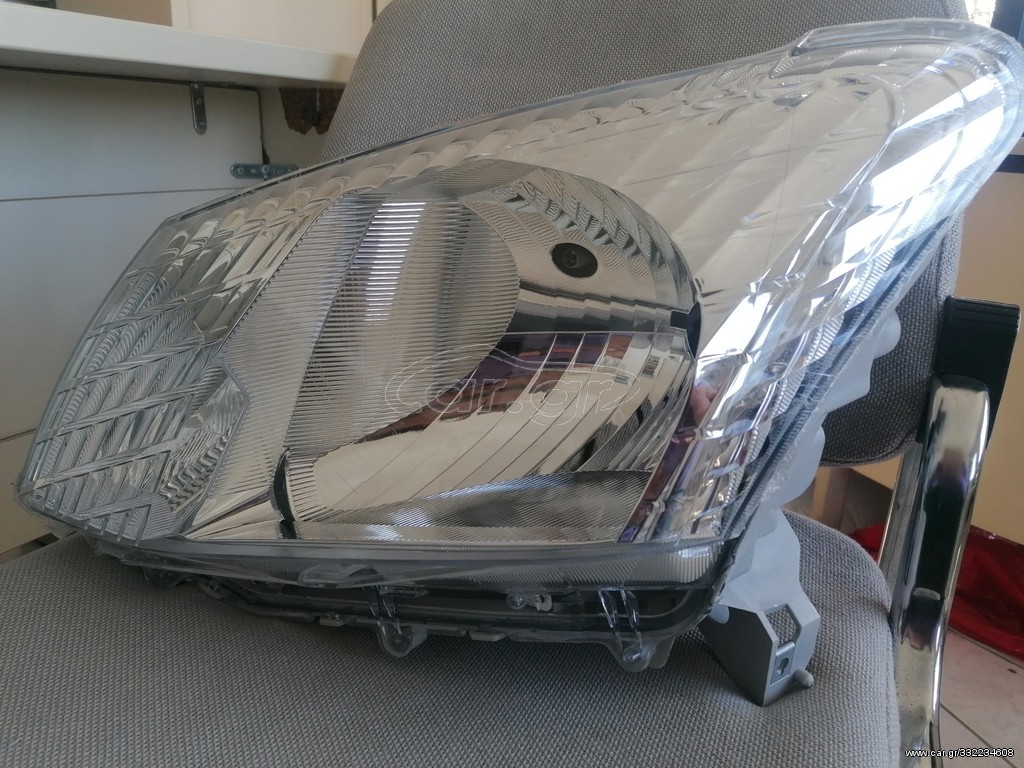 ΦΑΝΑΡΙ ΕΜΠΡΟΣ ΑΡΙΣΤΕΡΟ ΔΕΞΙ ΓΙΑ ISUZU D-MAX 12-16