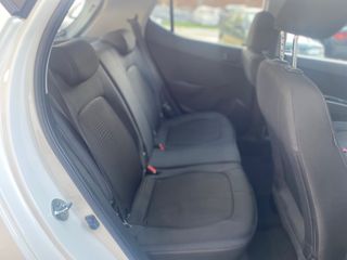 Hyundai i 10 2017-thumb-36