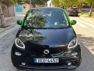 Smart ForTwo '18 COUPE EQ /PANORAMA/NAVI/LED/BOOK SERVICE