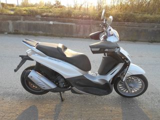 PIAGGIO BEVERLY 300