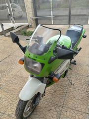 Kawasaki GPZ 600 1986-thumb-3