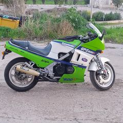 Kawasaki GPZ 600 1986-thumb-1