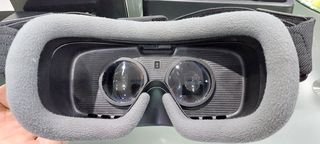Samsung VR with Controller-thumb-12